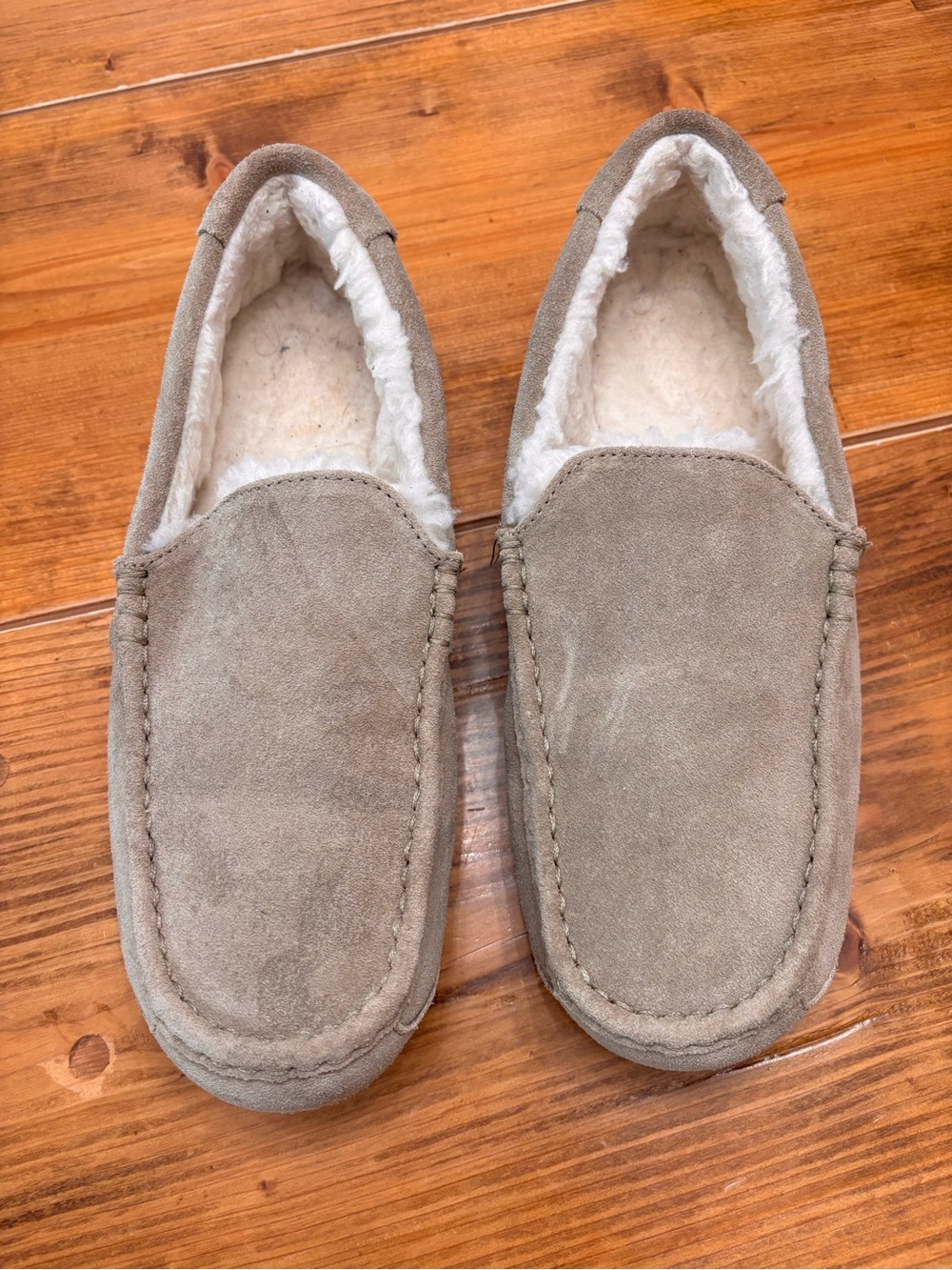 Koolaburra by UGG Men's Suede Moccasin Slippers in Taupe with Plush Lining